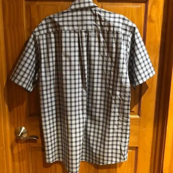 Jos. A. Bank Button Down Shirt Medium - Picture 4 of 4